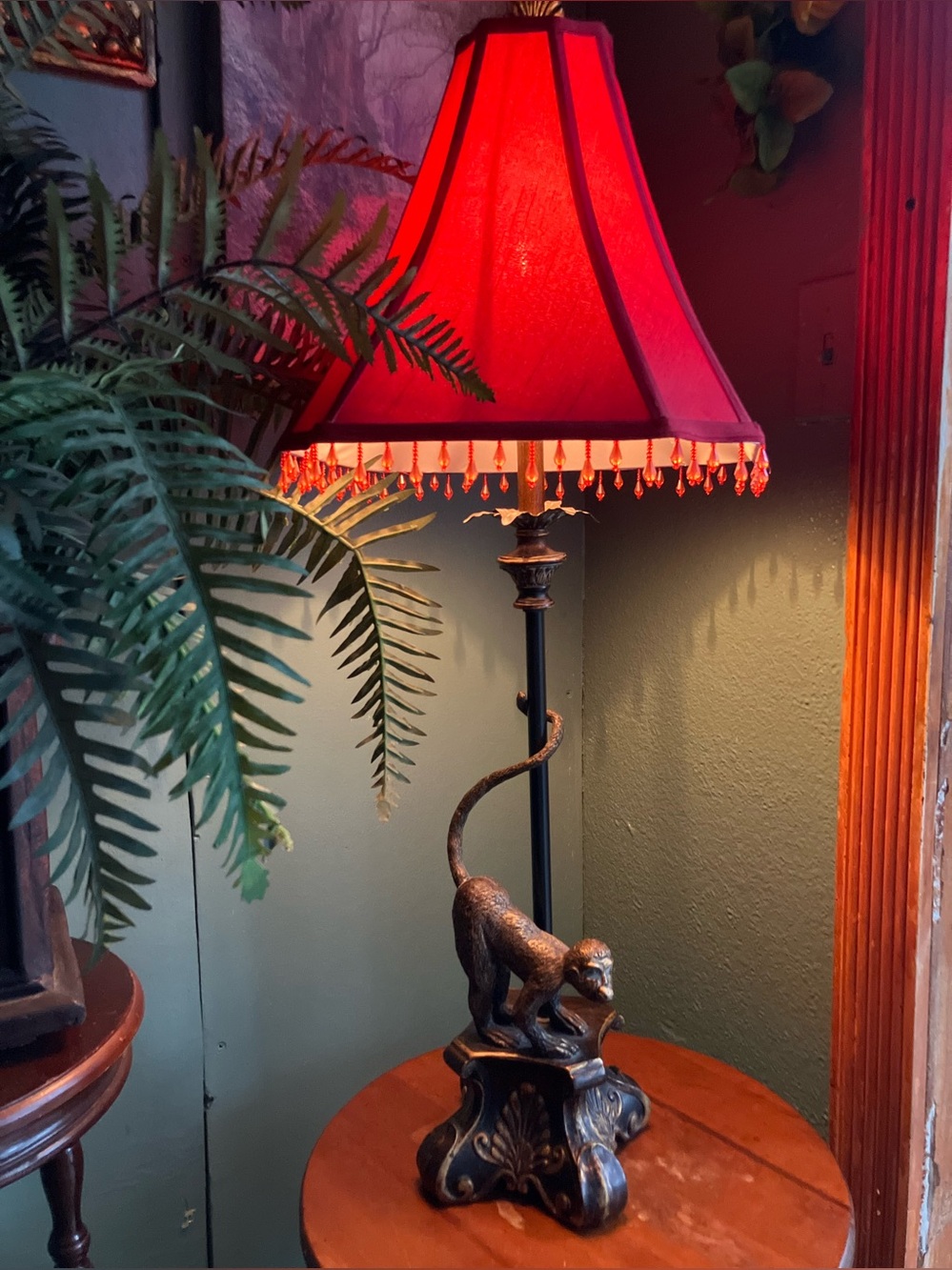 VINTAGE BRONZE METAL MONKEY TABLE LAMP